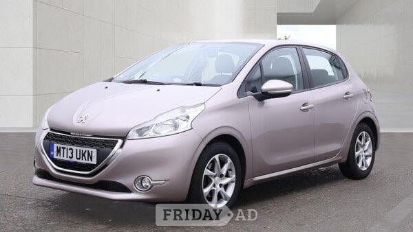 [ berth ]Peugeot 208