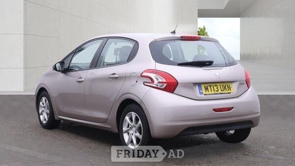 Peugeot 208 2013 - Cars in Pontypridd