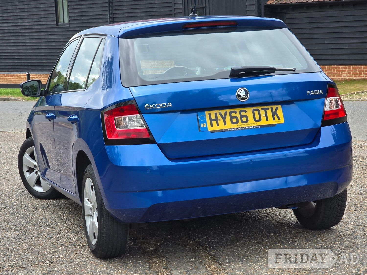 Skoda Fabia 2016 - Cars in Ongar