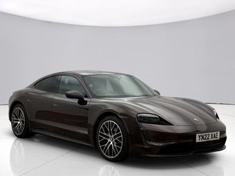 Porsche Taycan 2022