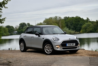 Mini Hatch 2016