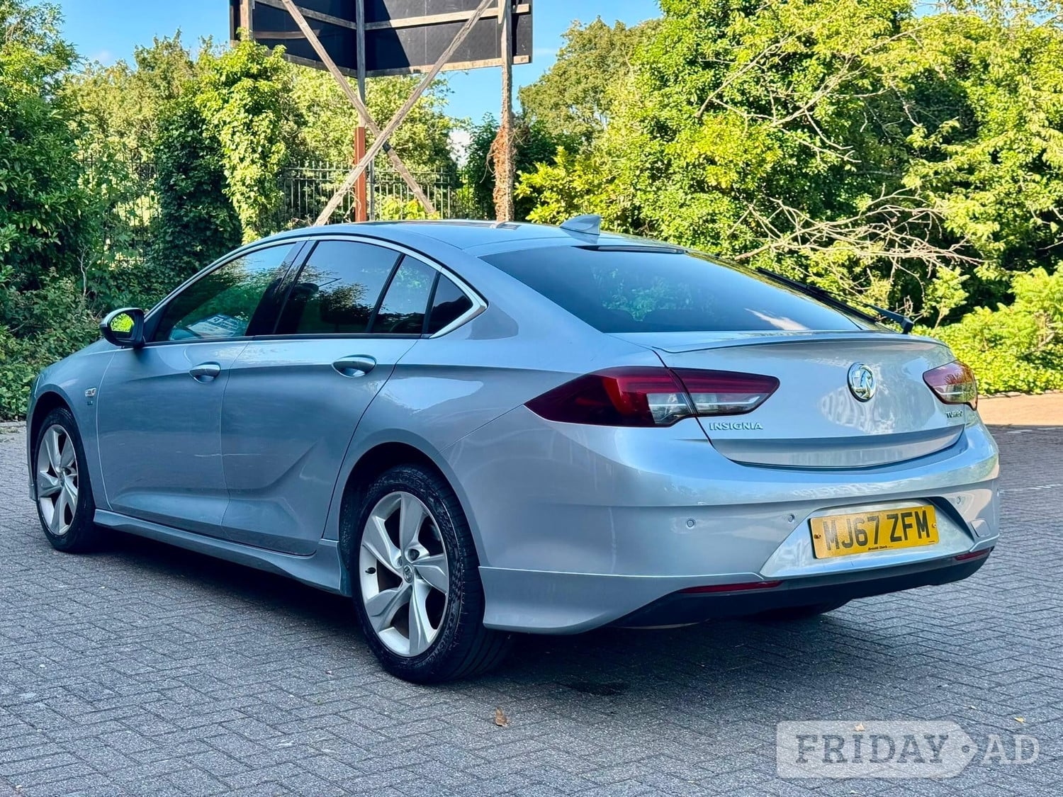 Vauxhall Insignia 2017 - Cars