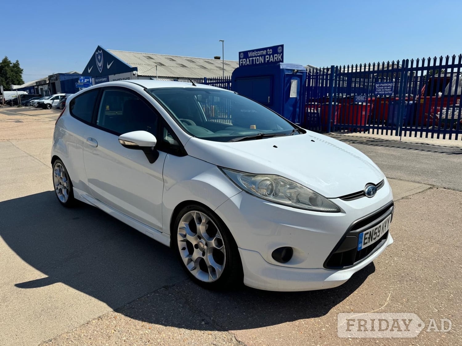 [ berth ]Ford Fiesta