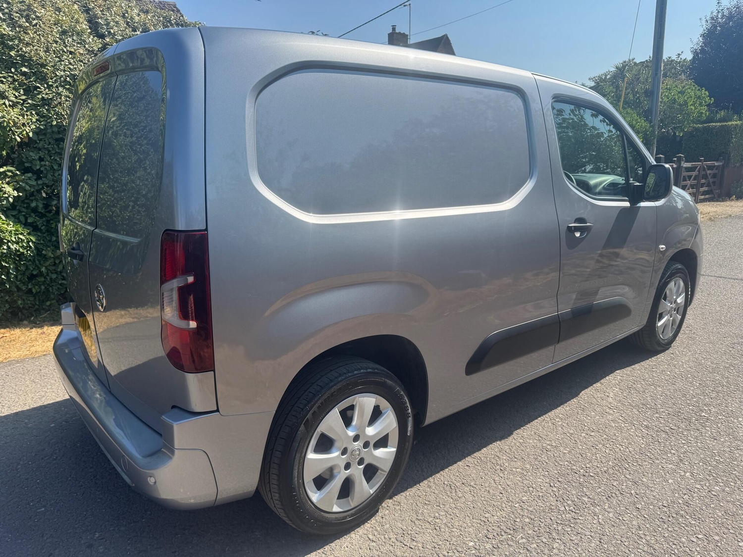 Vauxhall Combo 2021 - Vans & Commercial Vehicles