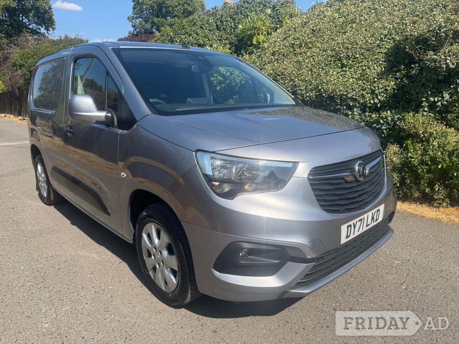 [ berth ]Vauxhall Combo