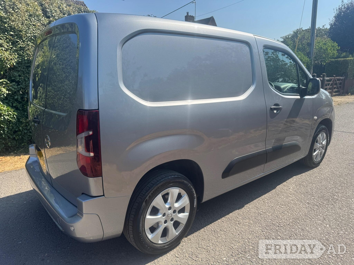Vauxhall Combo 2021 - Vans & Commercial Vehicles