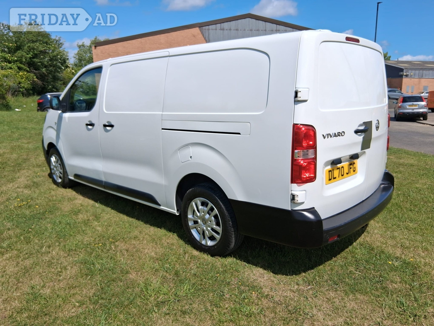 [ berth ]Vauxhall Vivaro