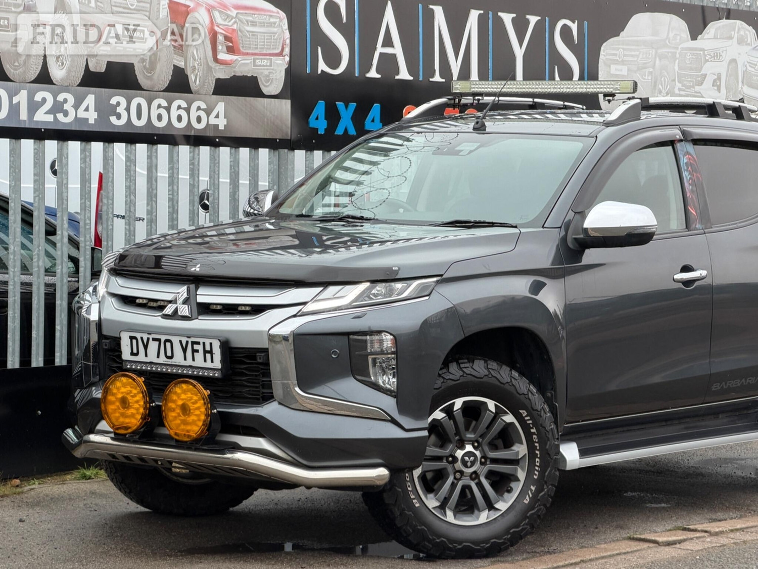 [ berth ]Mitsubishi L200