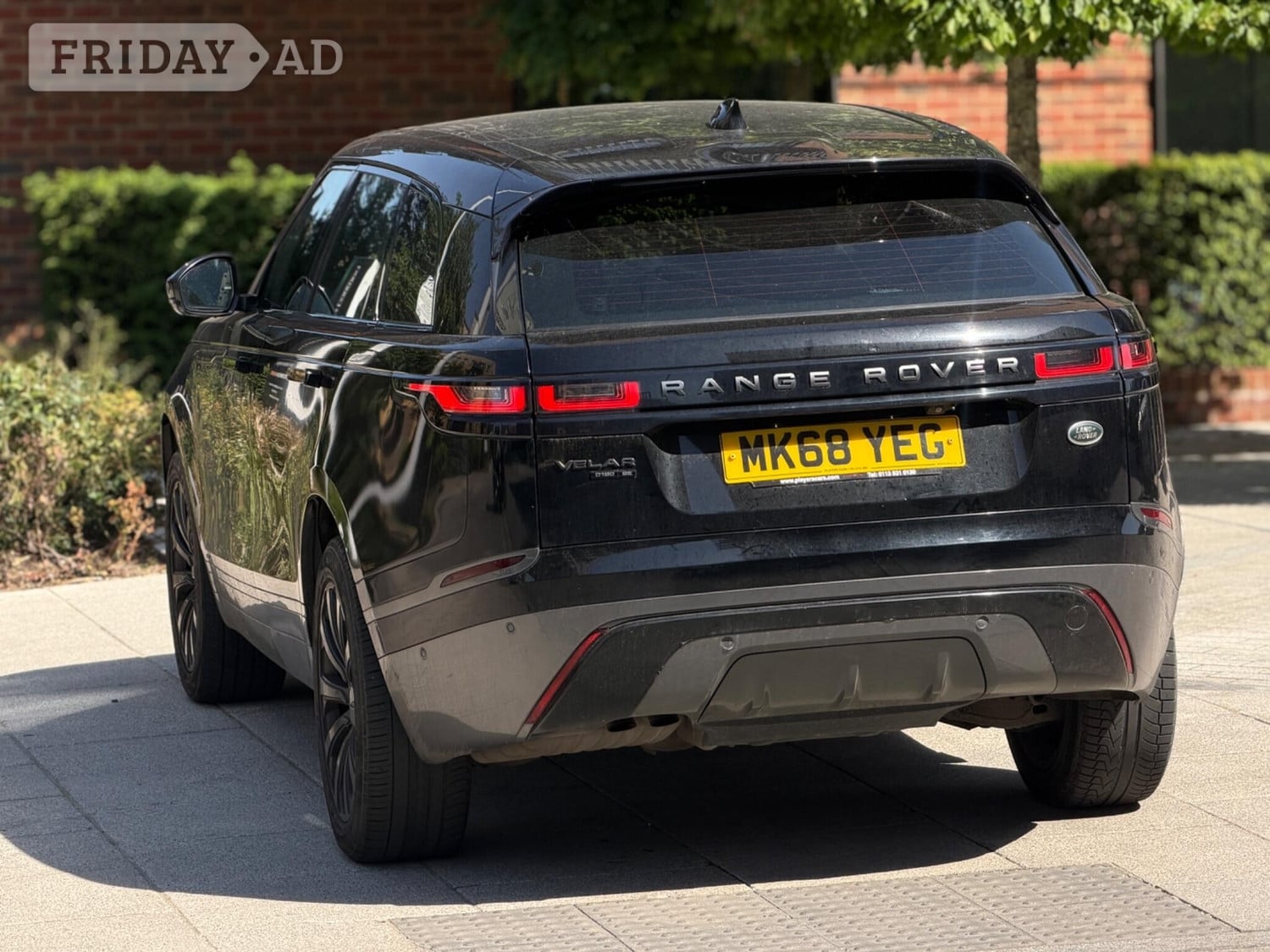 Land Rover Range Rover Velar 2018 - Cars in Staines
