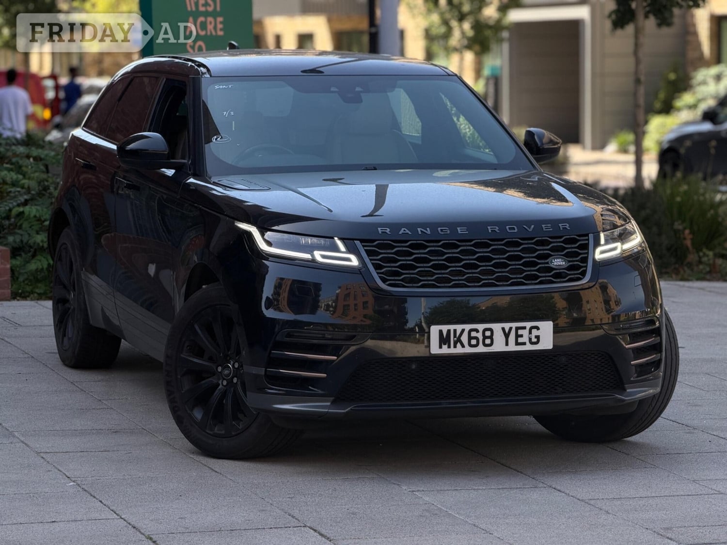 Land Rover Range Rover Velar 2018 in Staines