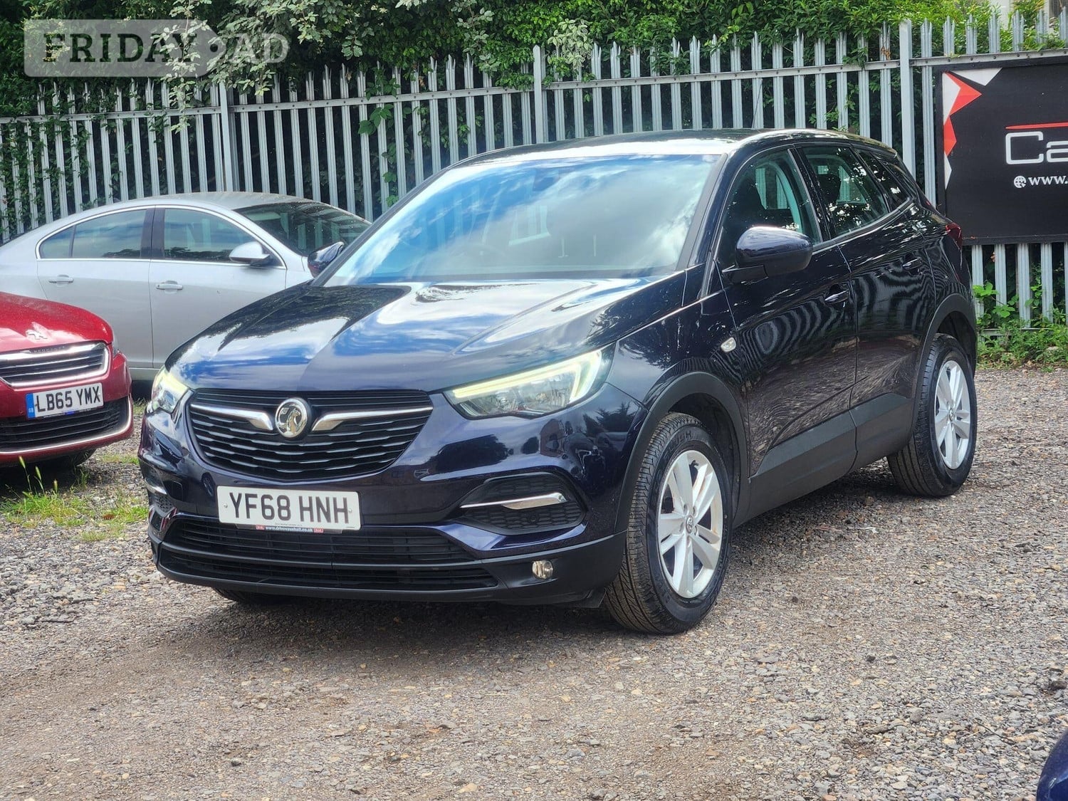 Vauxhall Grandland X 2019 in Staines