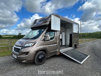 Equi Taxi  Peugeot Horsebox