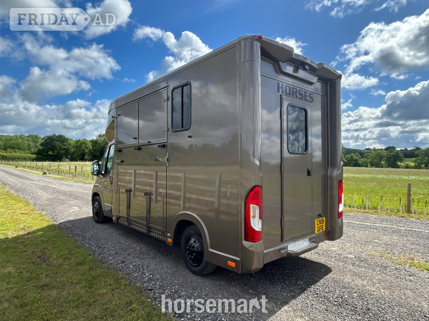 [ berth ]Equi Taxi 