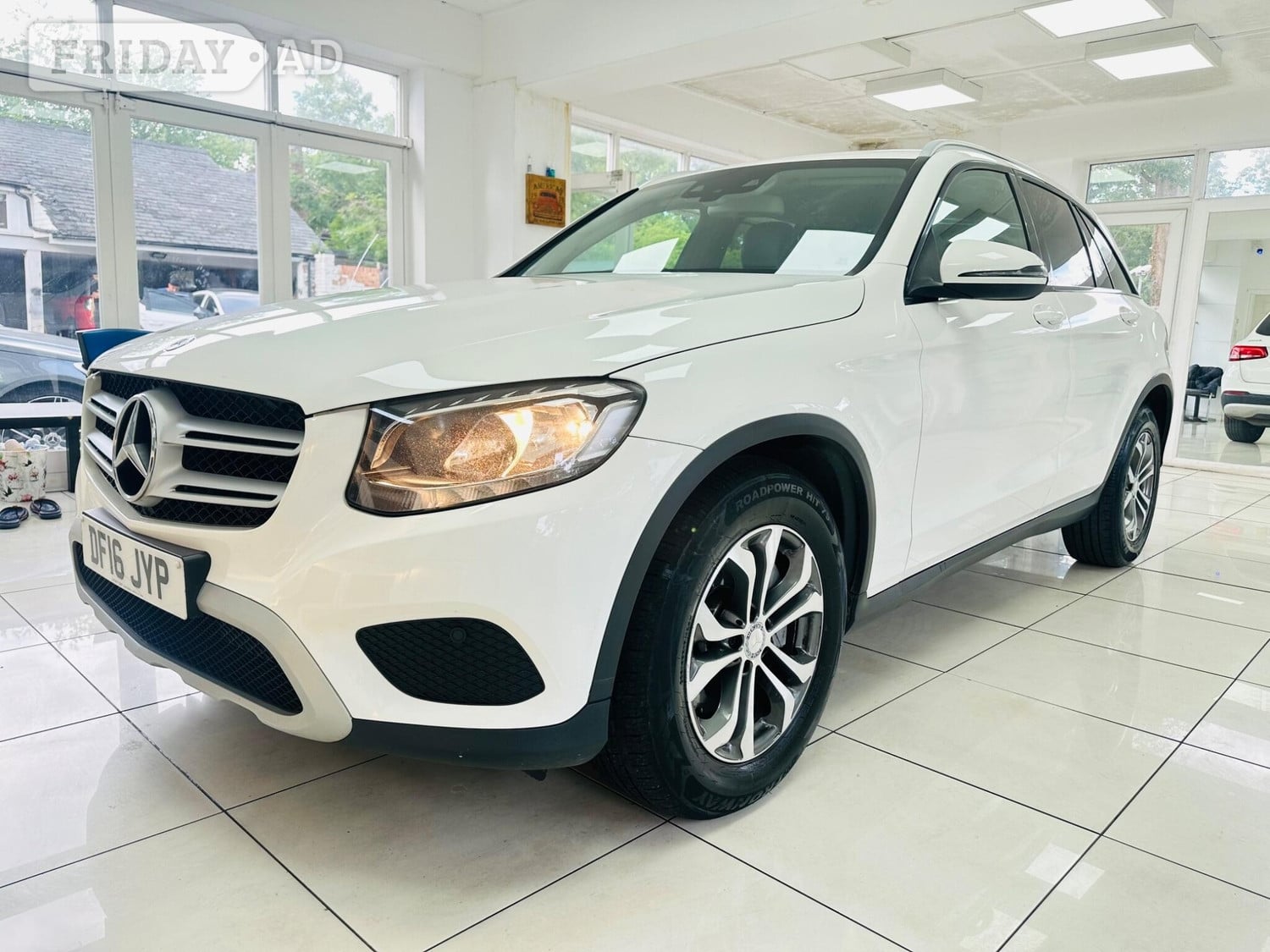 Mercedes-Benz GLC 2016 - Cars in Iver