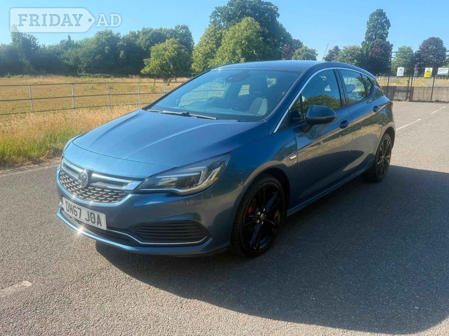 [ berth ]Vauxhall Astra