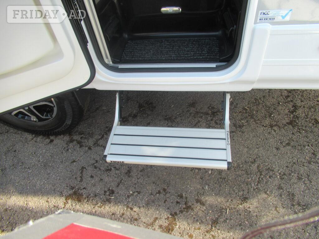 Auto-Sleepers Broadway EK ? Auto 26 for sale - Motorhomes & Caravans