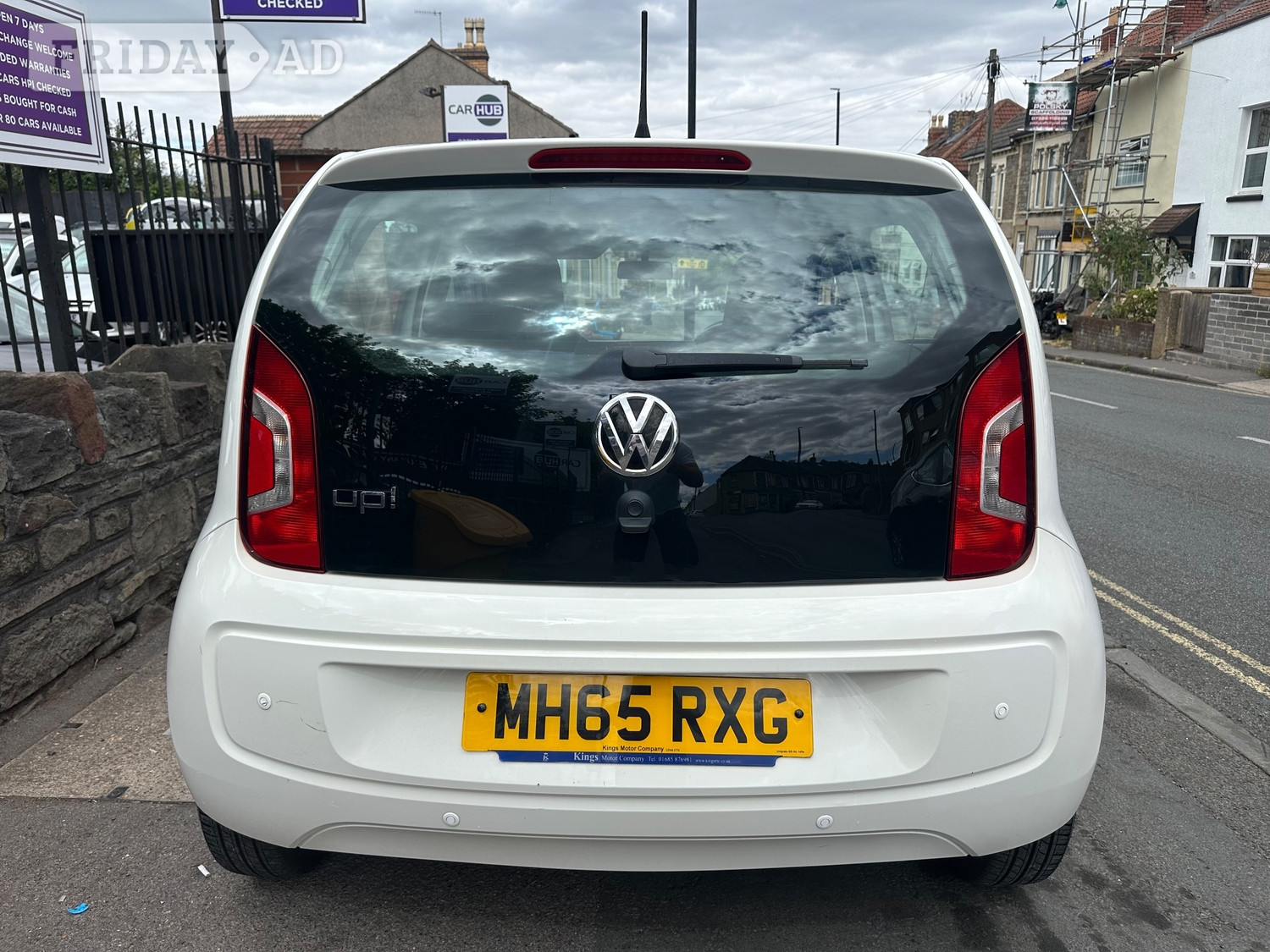 Volkswagen UP! 2016 - Cars in Bristol