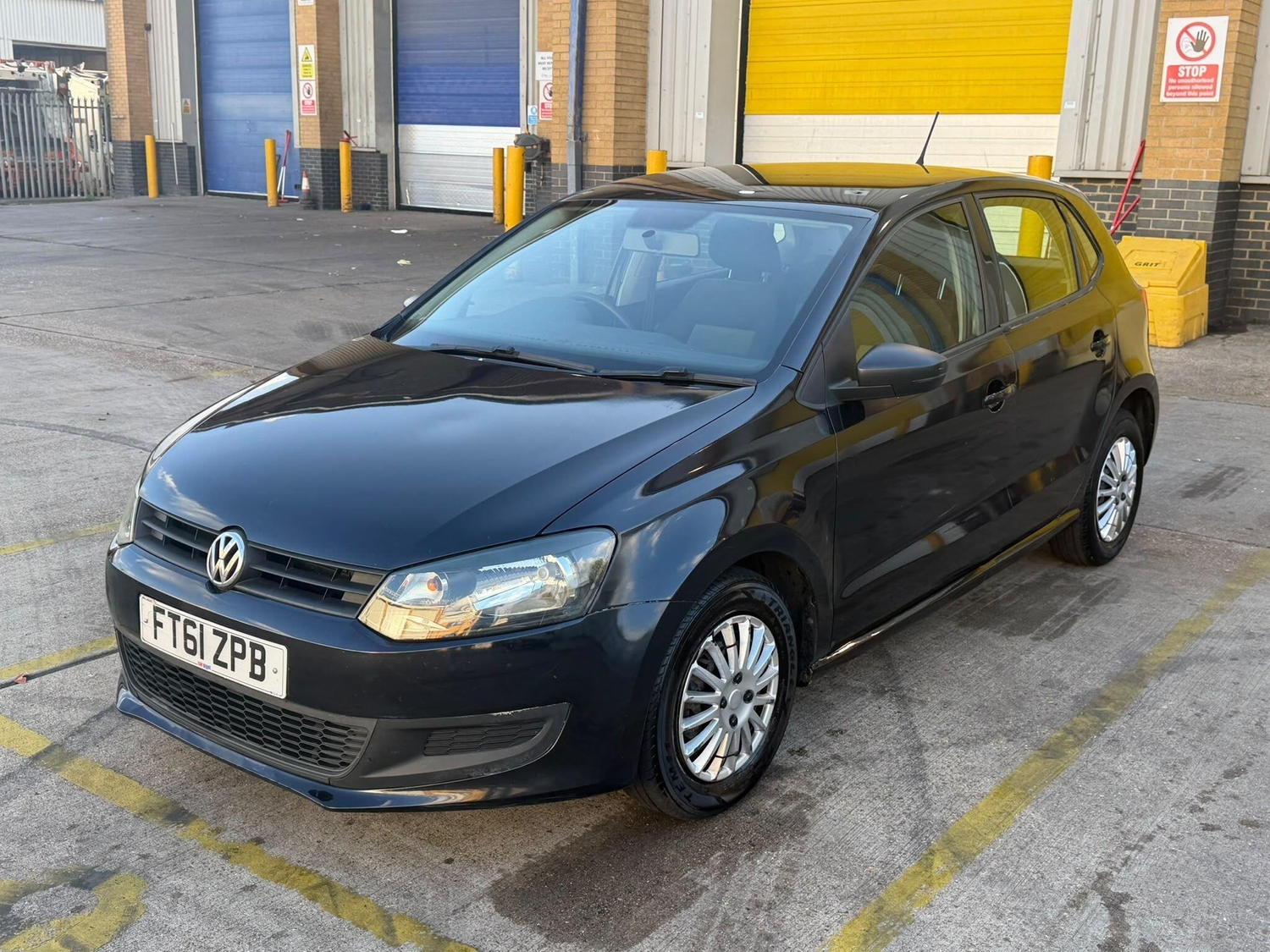 [ berth ]Volkswagen Polo