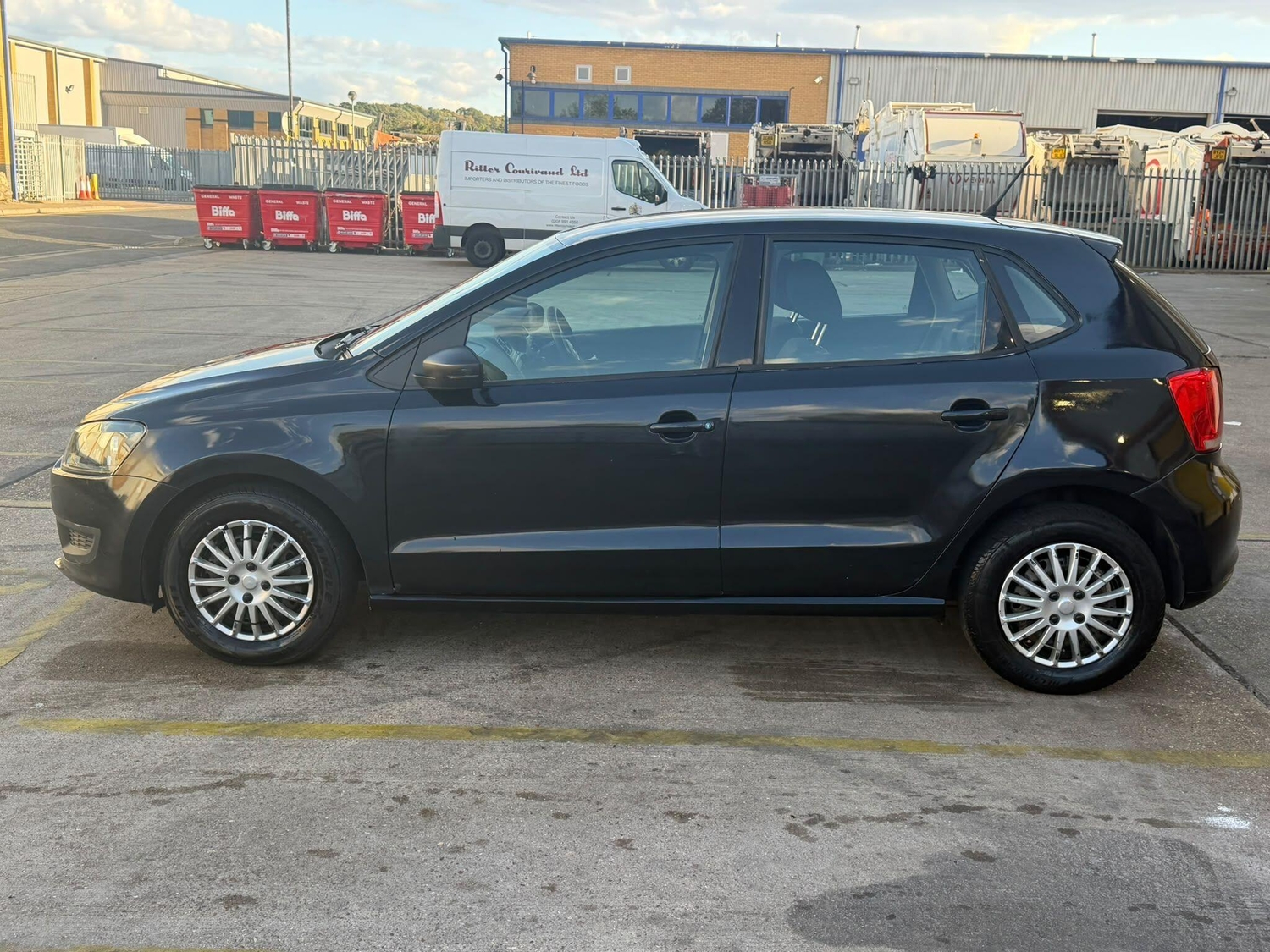 Volkswagen Polo 2012 - Cars