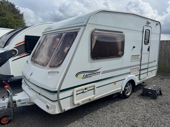 Swift Lynmere 2002