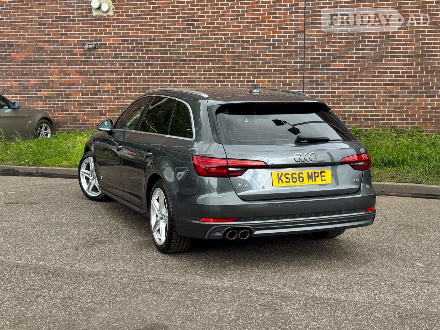 Audi A4 Avant 2016 - Cars in Leeds
