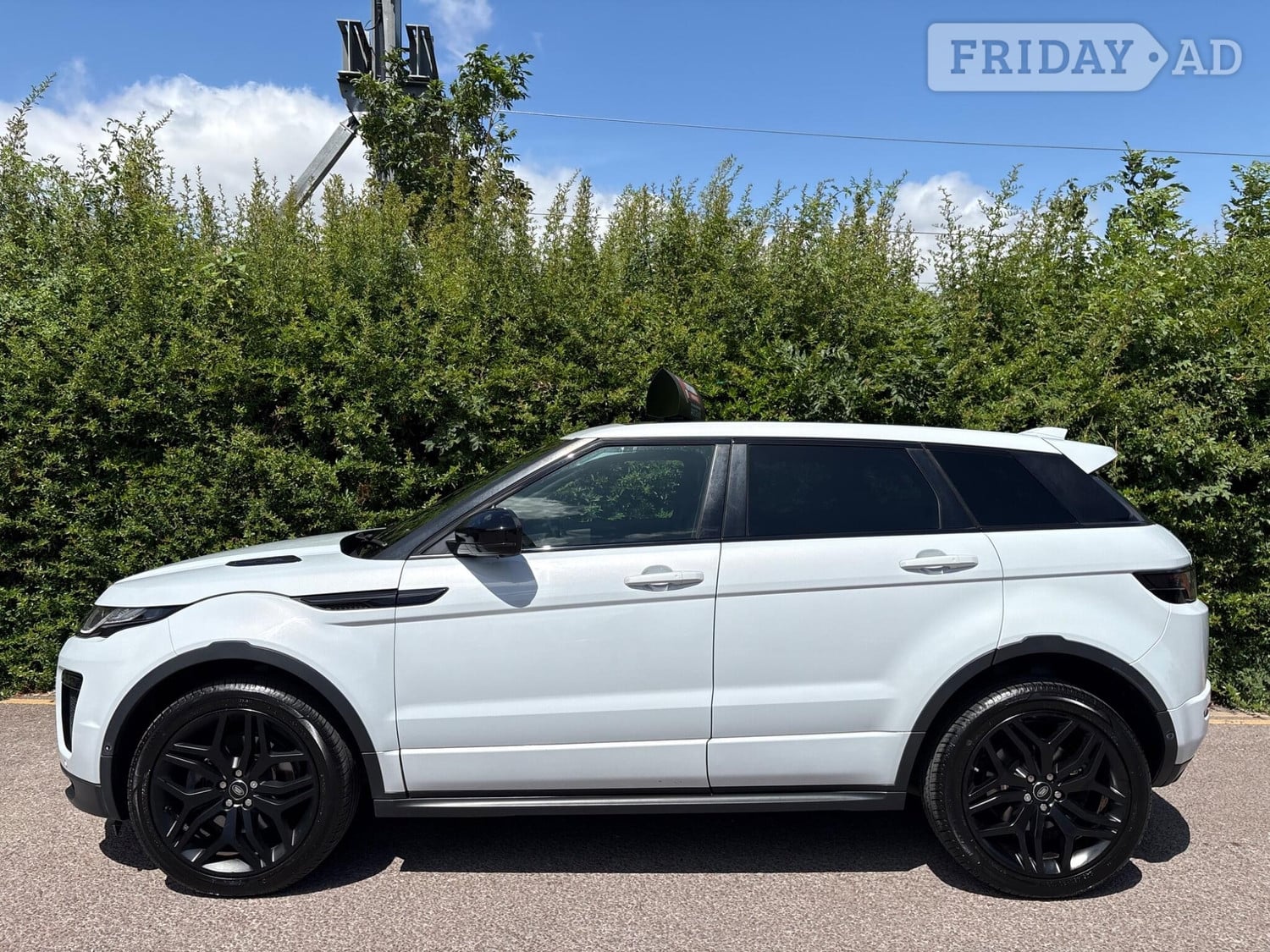 Land Rover Range Rover Evoque 2017 - Cars in Swindon