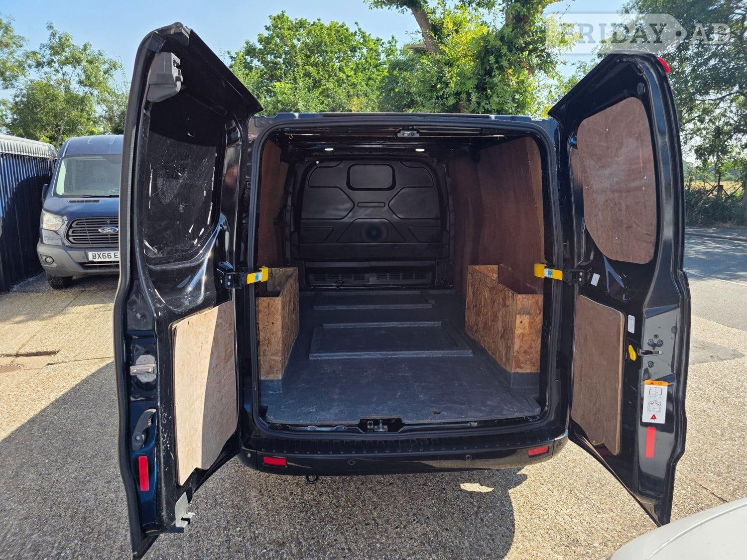 Ford Transit Custom 2021 - Vans & Commercial Vehicles