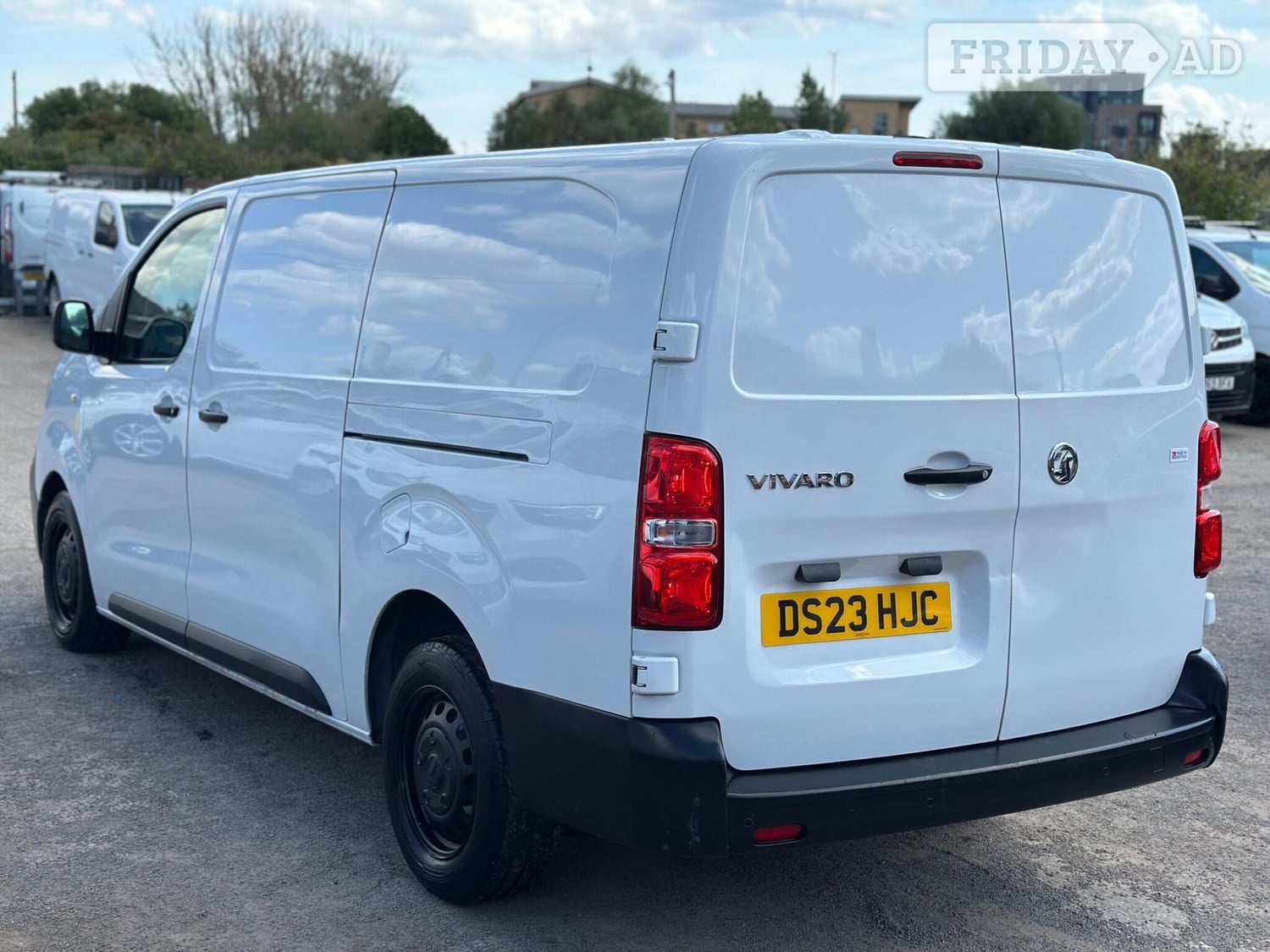 [ berth ]Vauxhall Vivaro