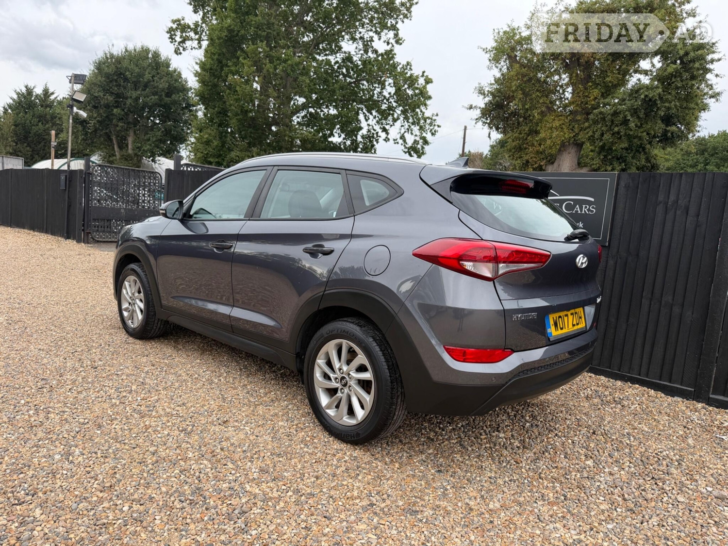 Hyundai Tucson 2017 - Cars in Addlestone