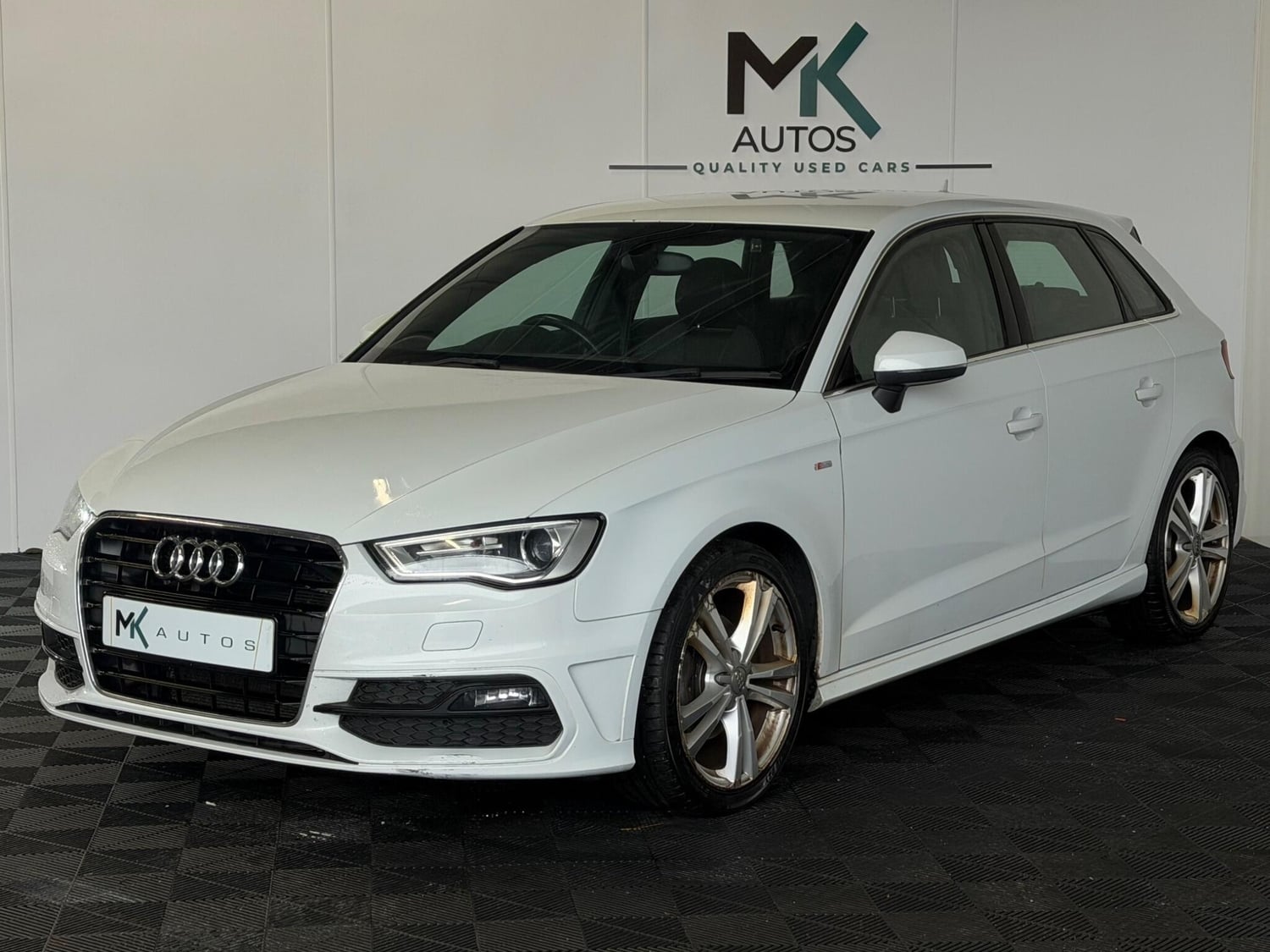 [ berth ]Audi A3
