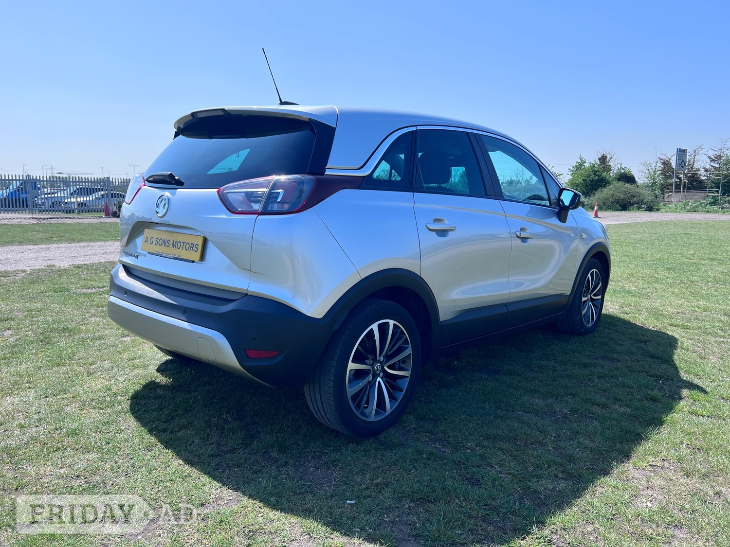 Vauxhall Crossland X 2018 - Cars in Havering
