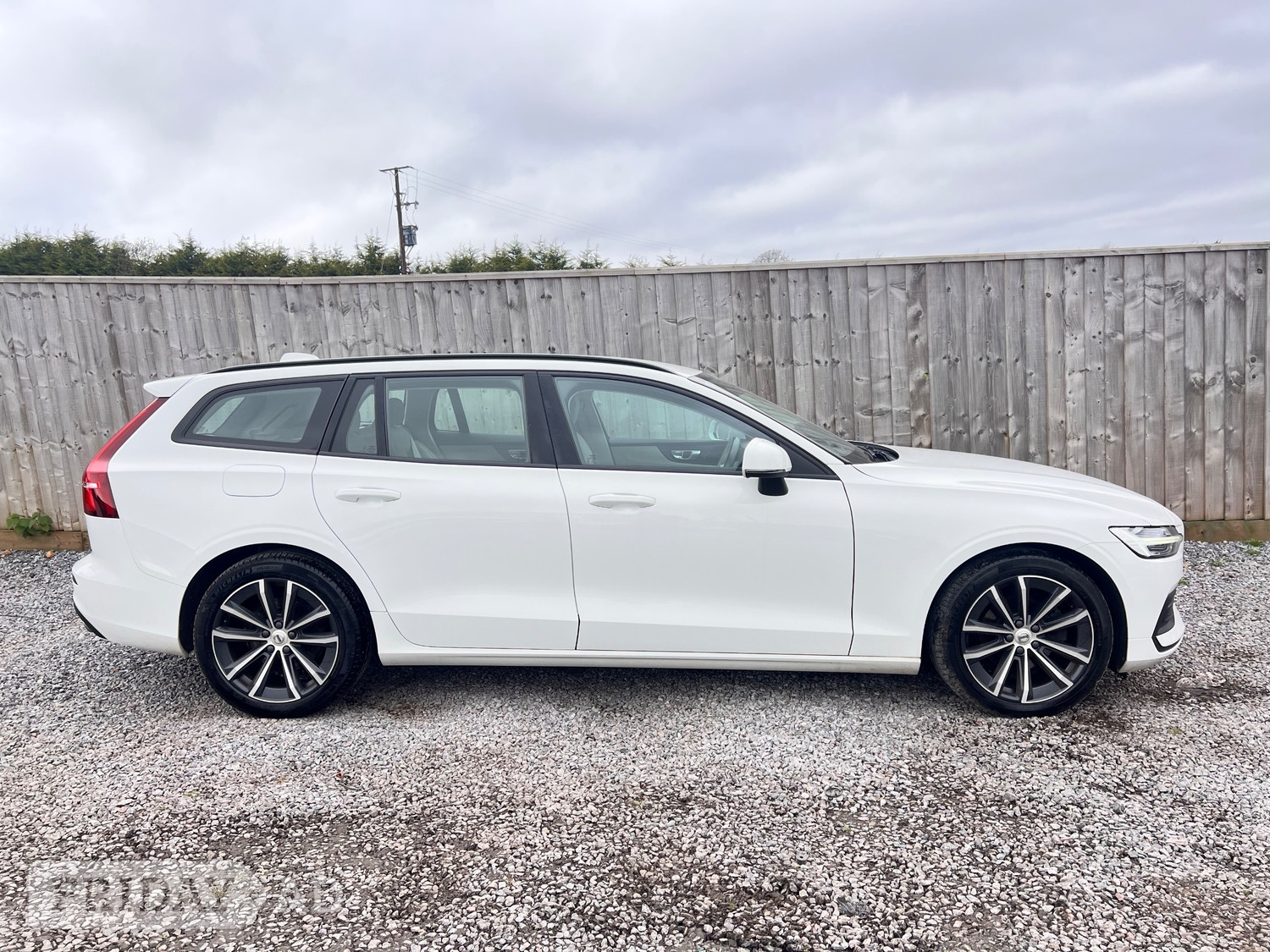Volvo V60 2020 - Cars in Exeter