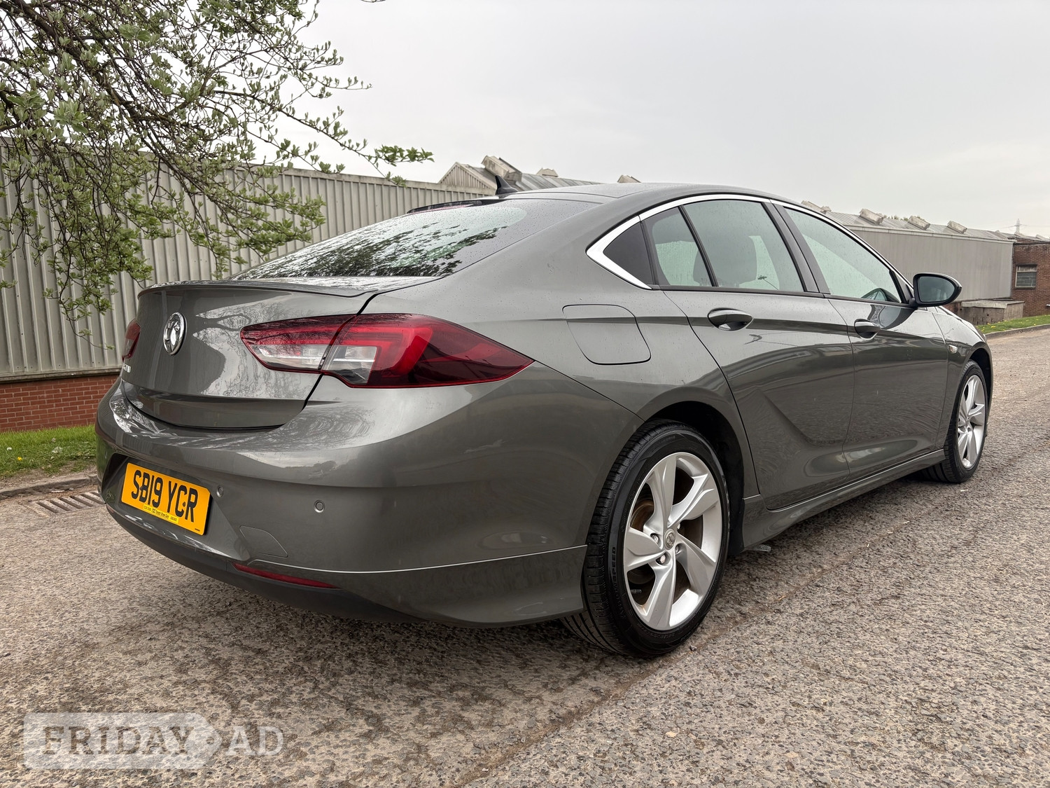 [ berth ]Vauxhall Insignia