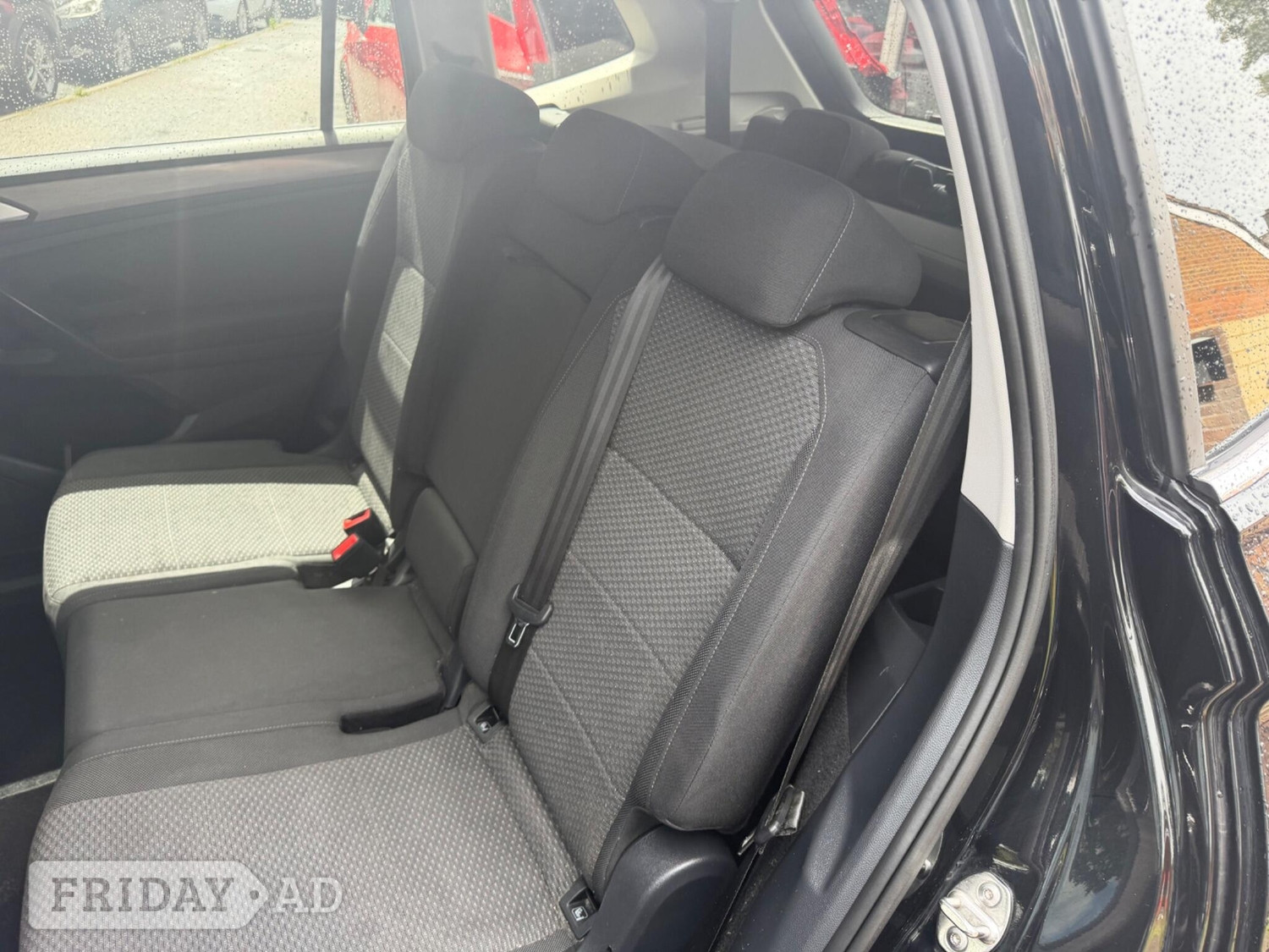 Volkswagen Tiguan 2021 - Cars in Sutton