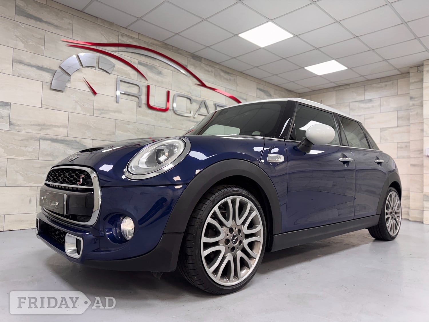 [ berth ]Mini Hatch
