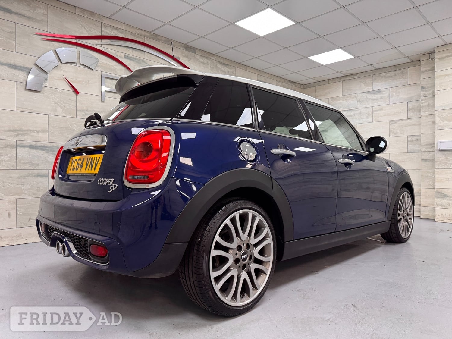 Mini Hatch 2014 - Cars in Loughborough