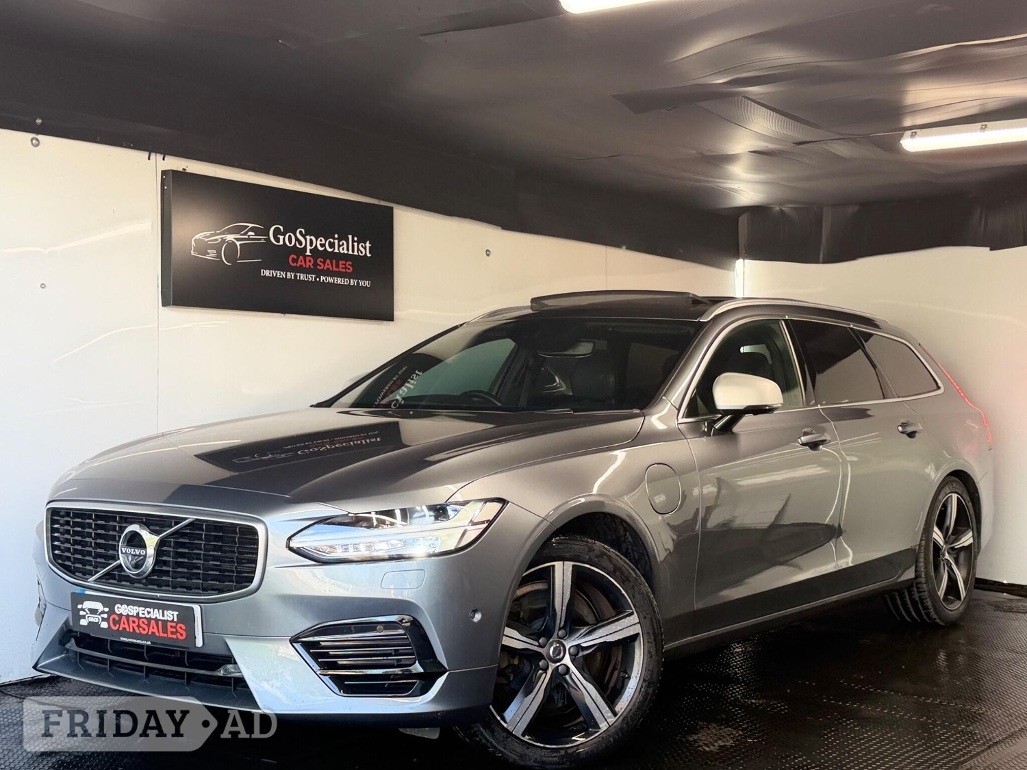 Volvo V90 2017 in St Albans