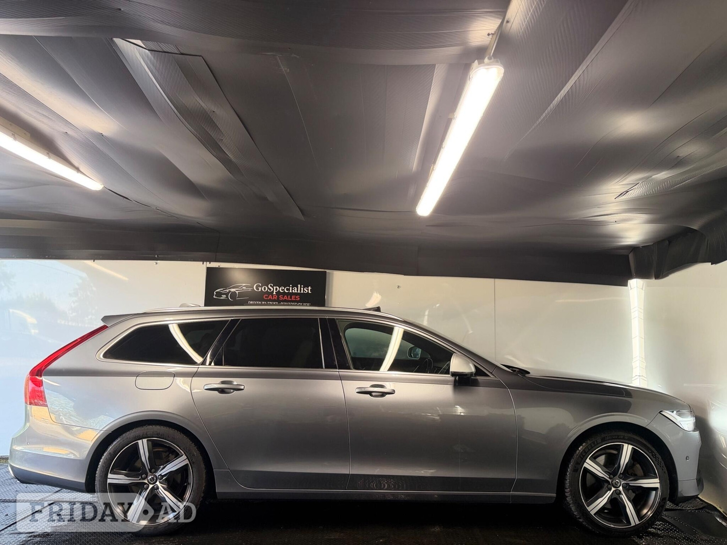 Volvo V90 2017 - Cars in St Albans