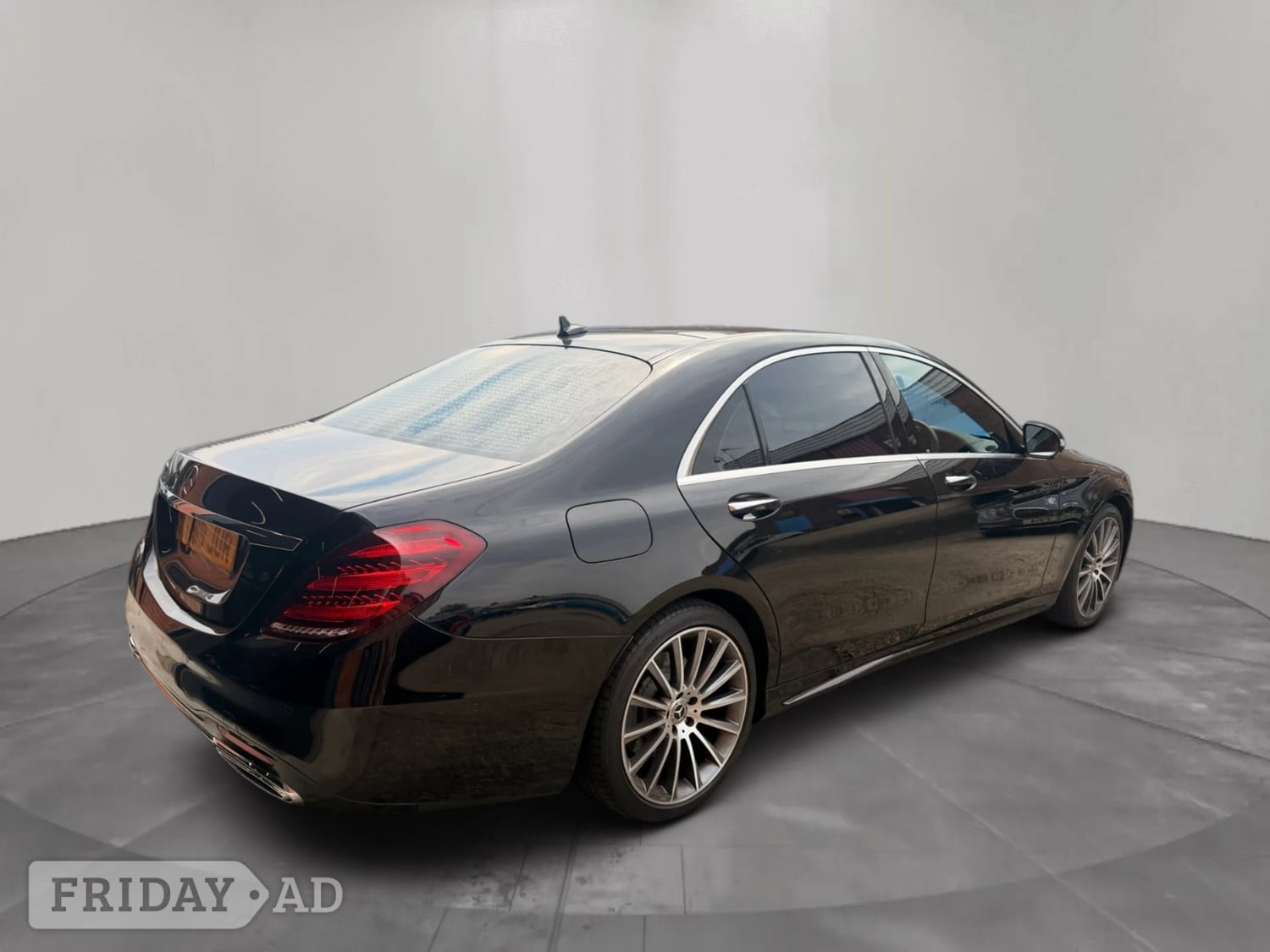 [ berth ]Mercedes-Benz S Class