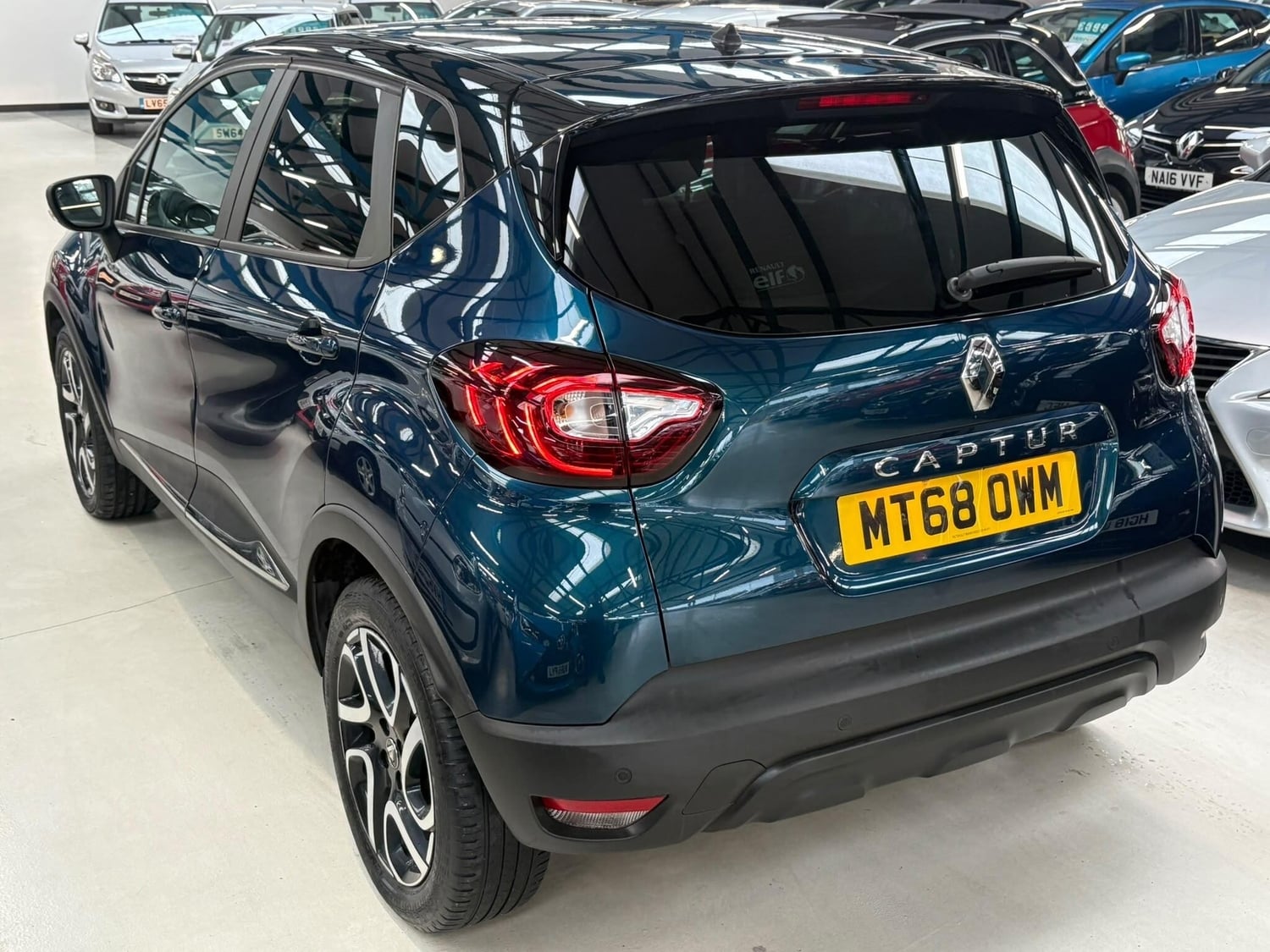 [ berth ]Renault Captur