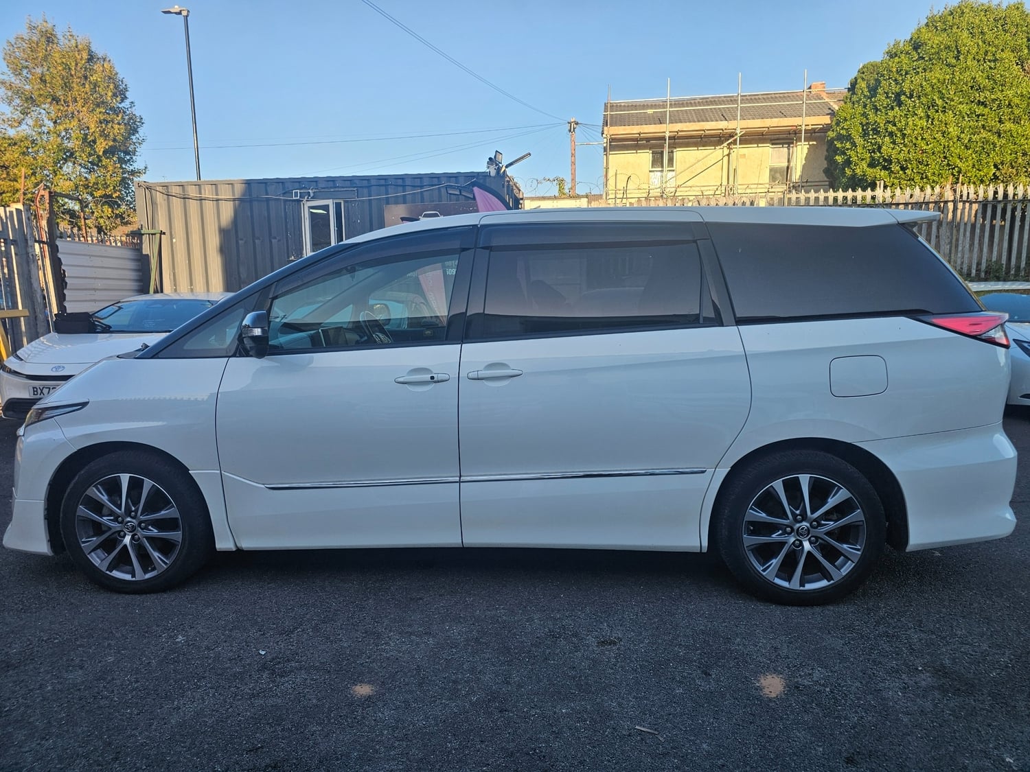 Toyota Estima 2017 - Cars in Coventry