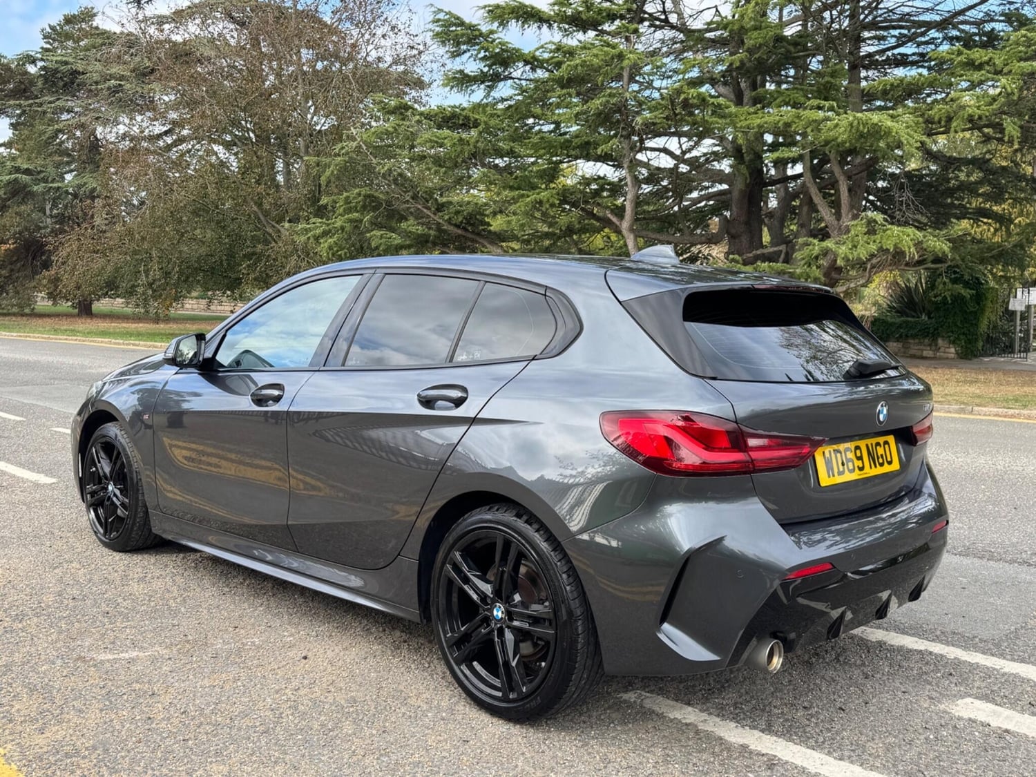 BMW 1 Series 2020 - Cars
