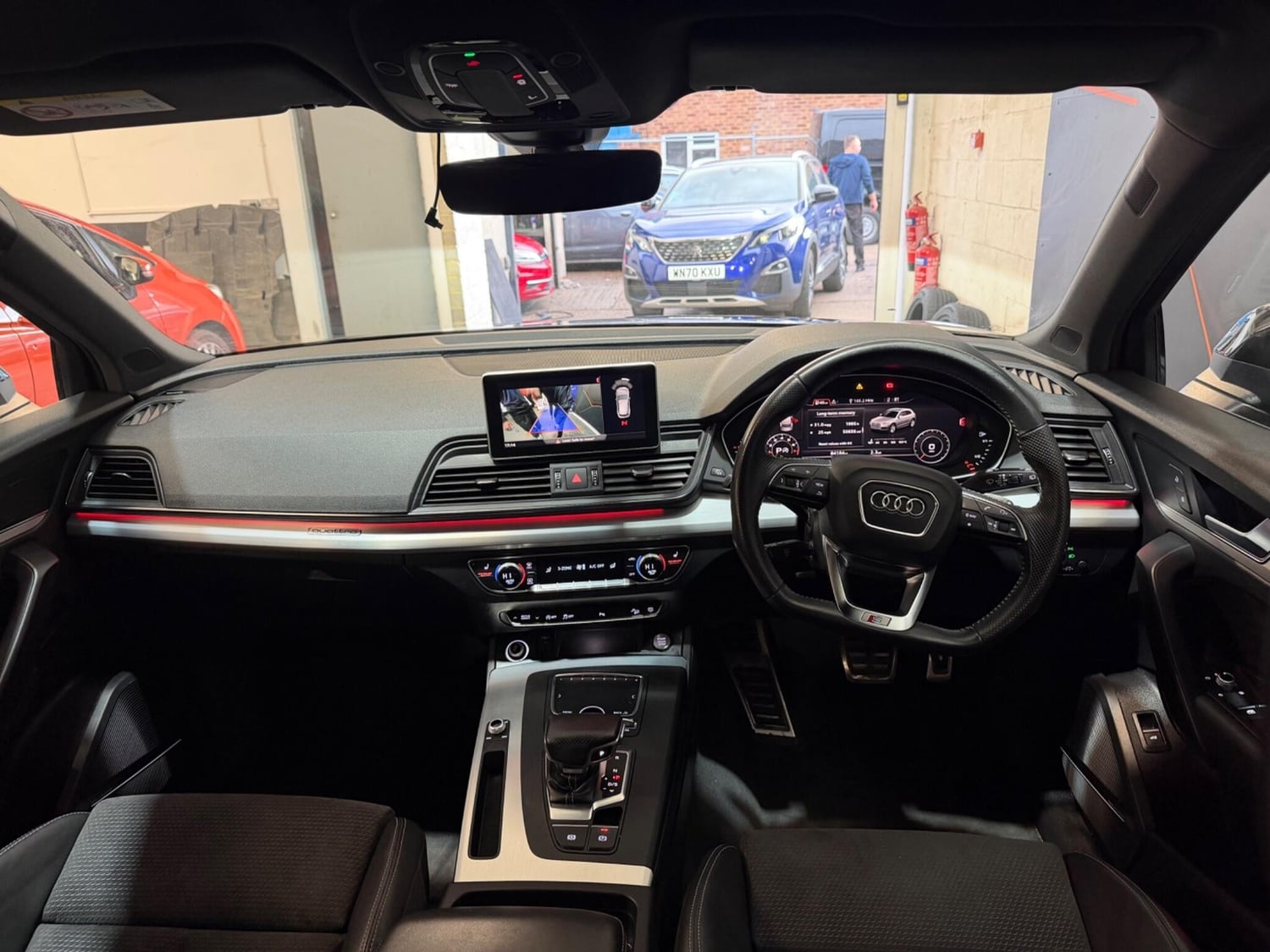 Audi Q5 2018 - Cars in Harrow
