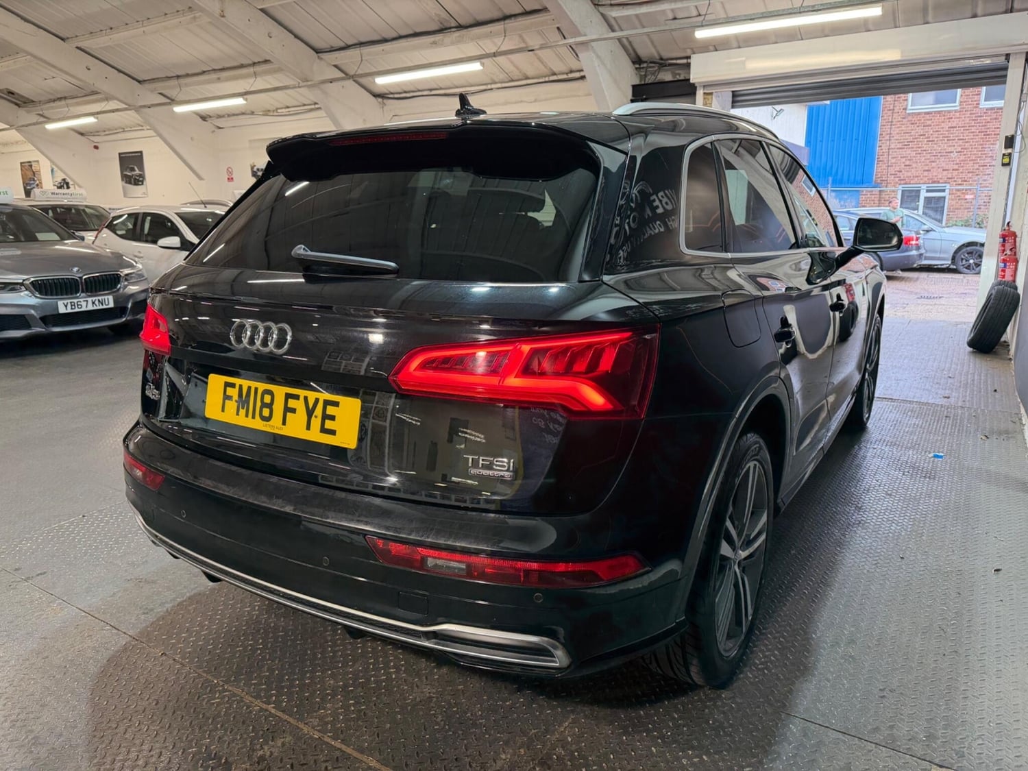 Audi Q5 2018 - Cars