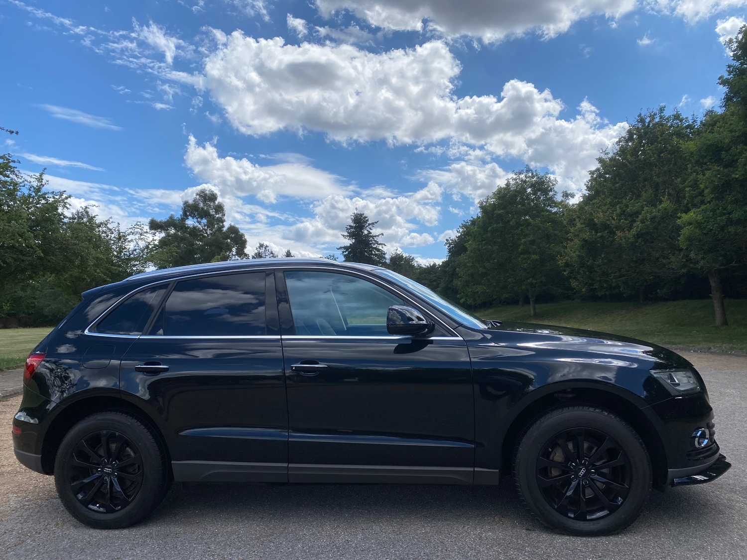 Audi Q5 2015 - Cars