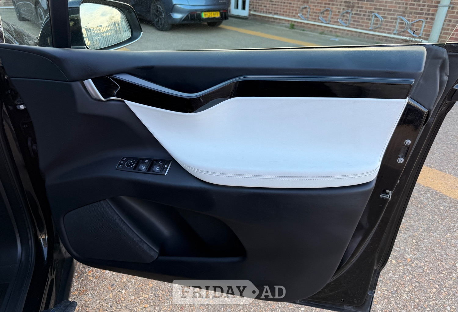 Tesla Model X 2020 - Cars in Havering