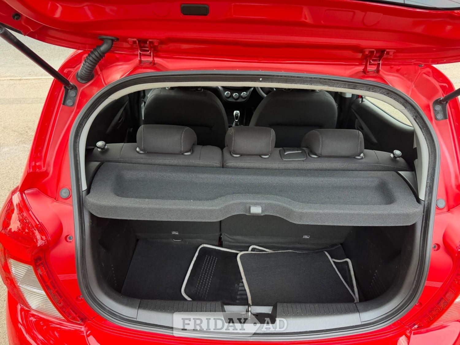 Vauxhall Viva 2015 - Cars in Sutton