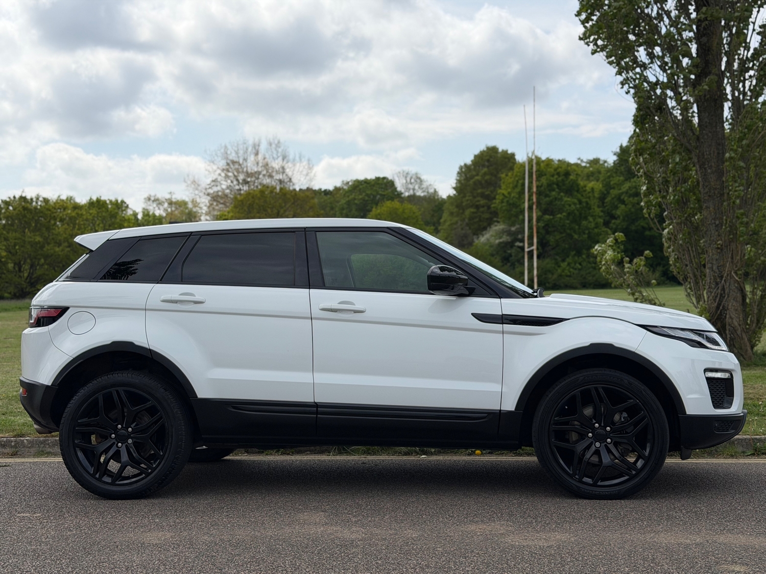 Land Rover Range Rover Evoque 2018 - Cars in Fareham