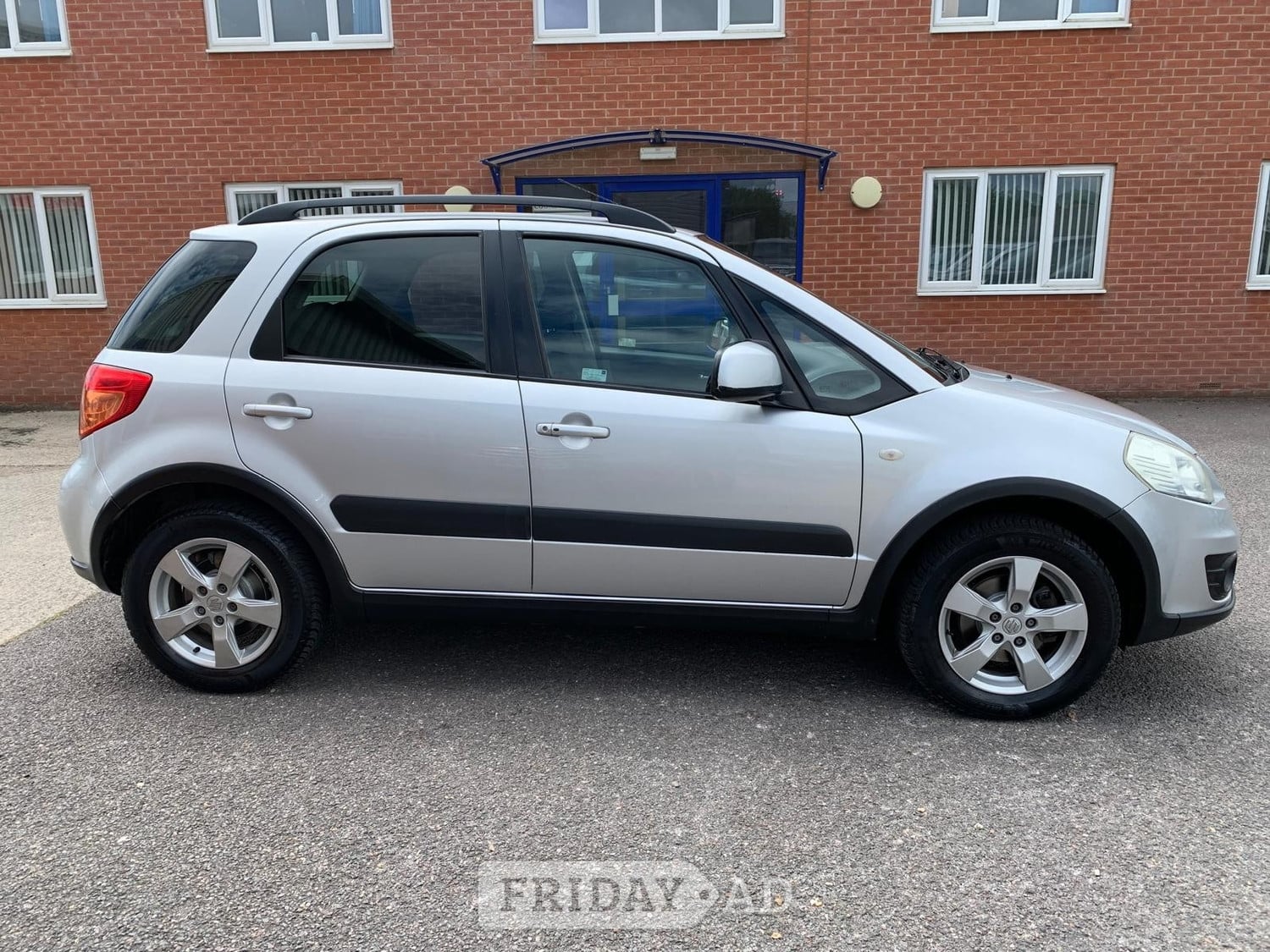 [ berth ]Suzuki SX4