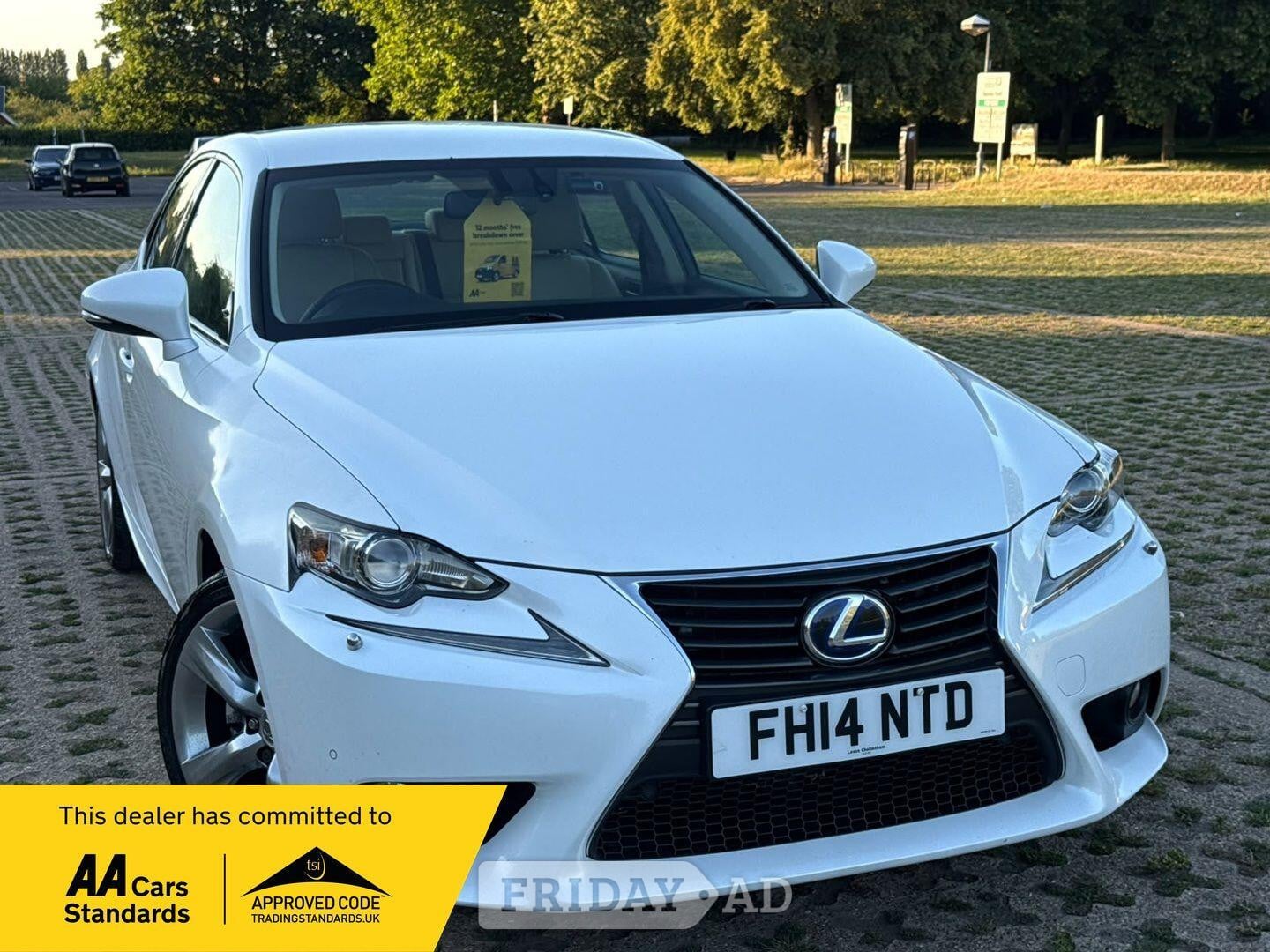 Lexus IS 2014 in Swanley